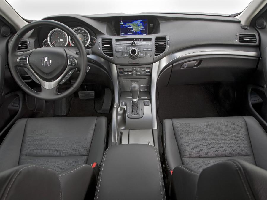 Торпедо Acura TSX 2010 года  (фото 14 из 24)